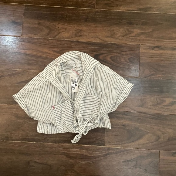 Urban Outfitters Tops - UO urban outfitters crop top